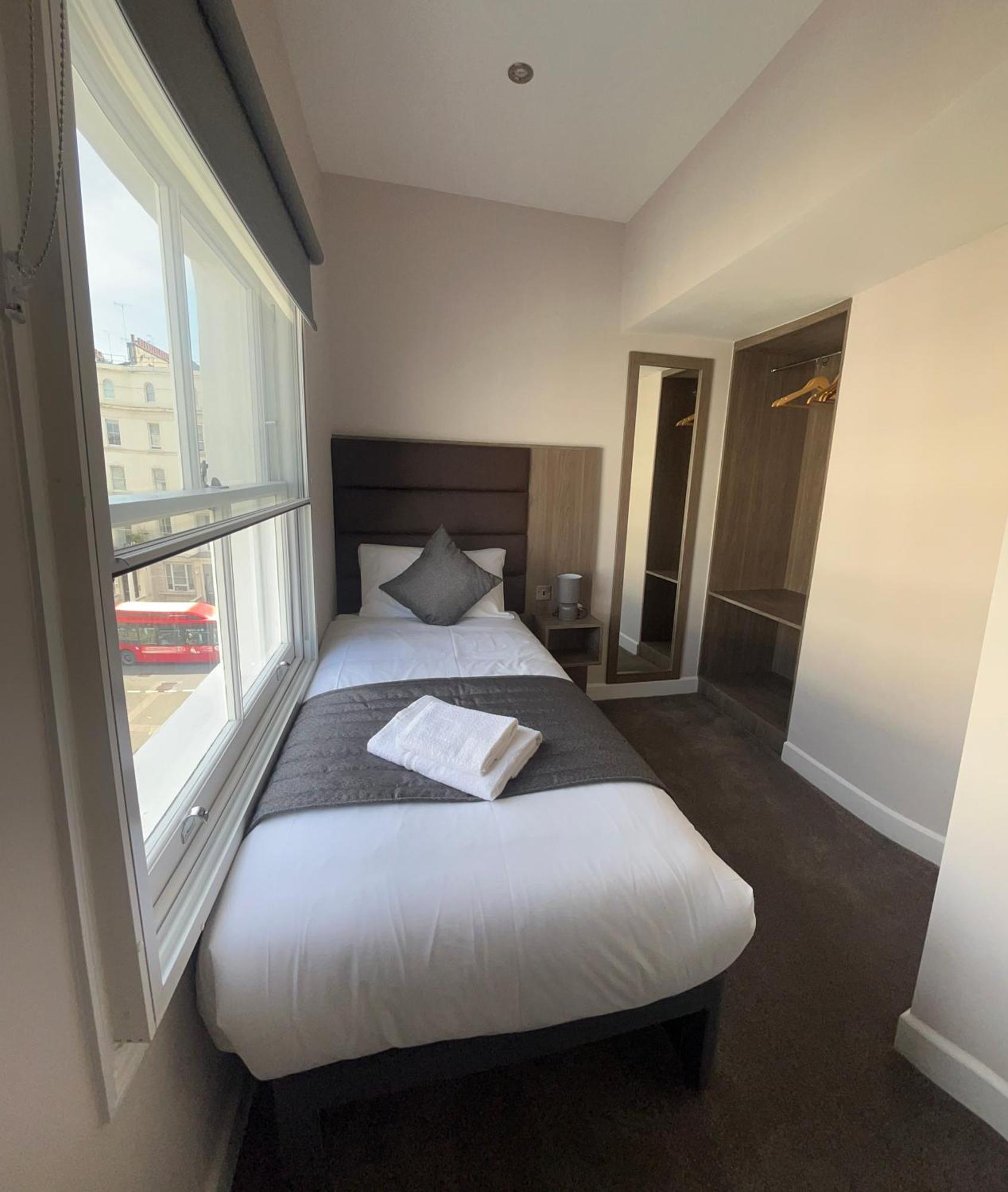 Reem Hotel London Kültér fotó